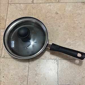 Black Nonstick Pan with Glass Lid